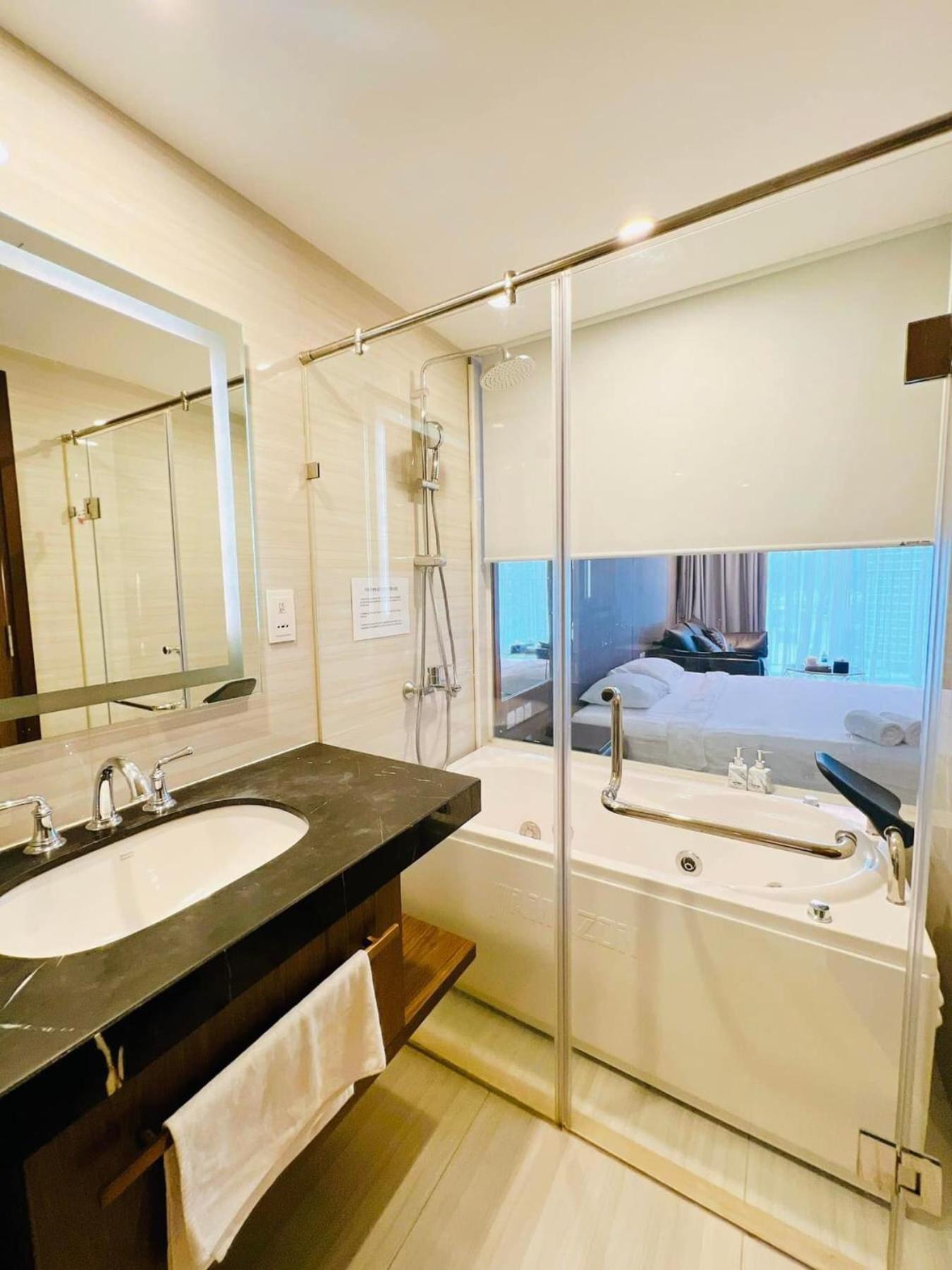 Panorama Apartment Sunset Nha Trang City ภายนอก รูปภาพ