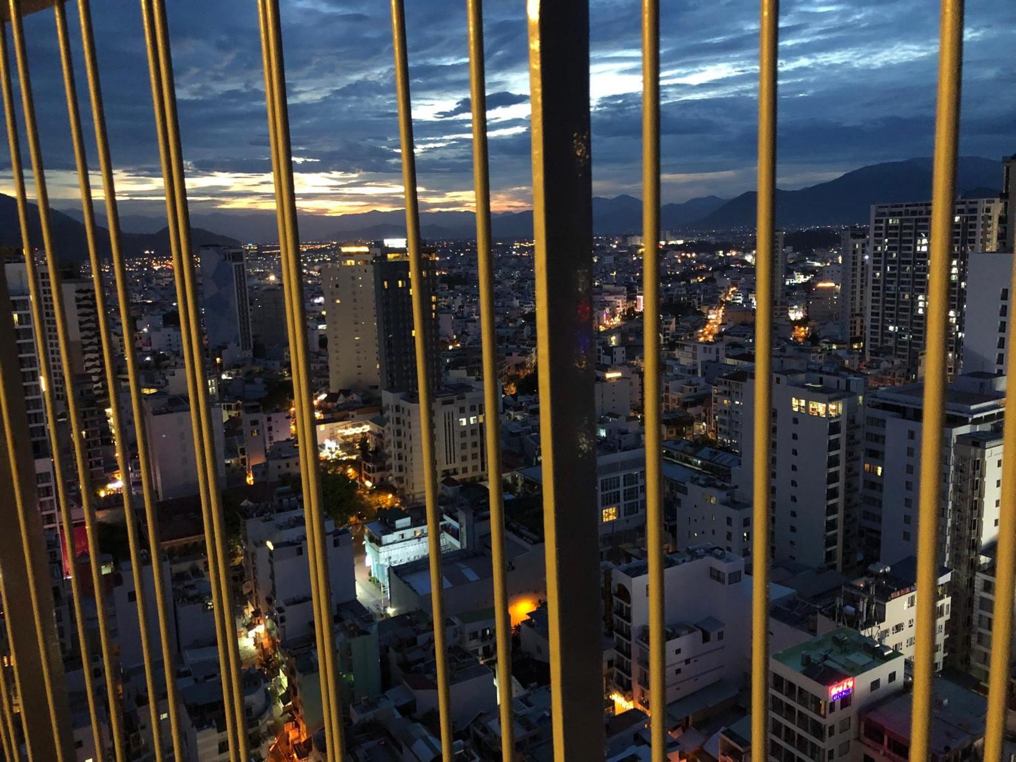 Panorama Apartment Sunset Nha Trang City ภายนอก รูปภาพ